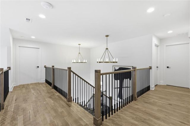 7445 NW Fawn Avenue, Parkville, MO 64152