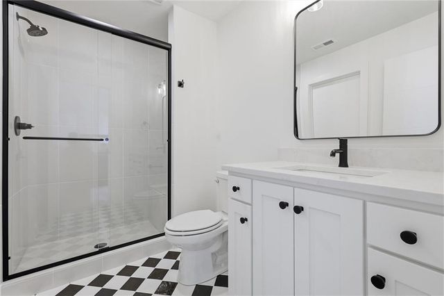 7445 NW Fawn Avenue, Parkville, MO 64152