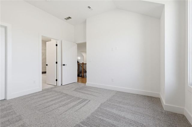 7445 NW Fawn Avenue, Parkville, MO 64152