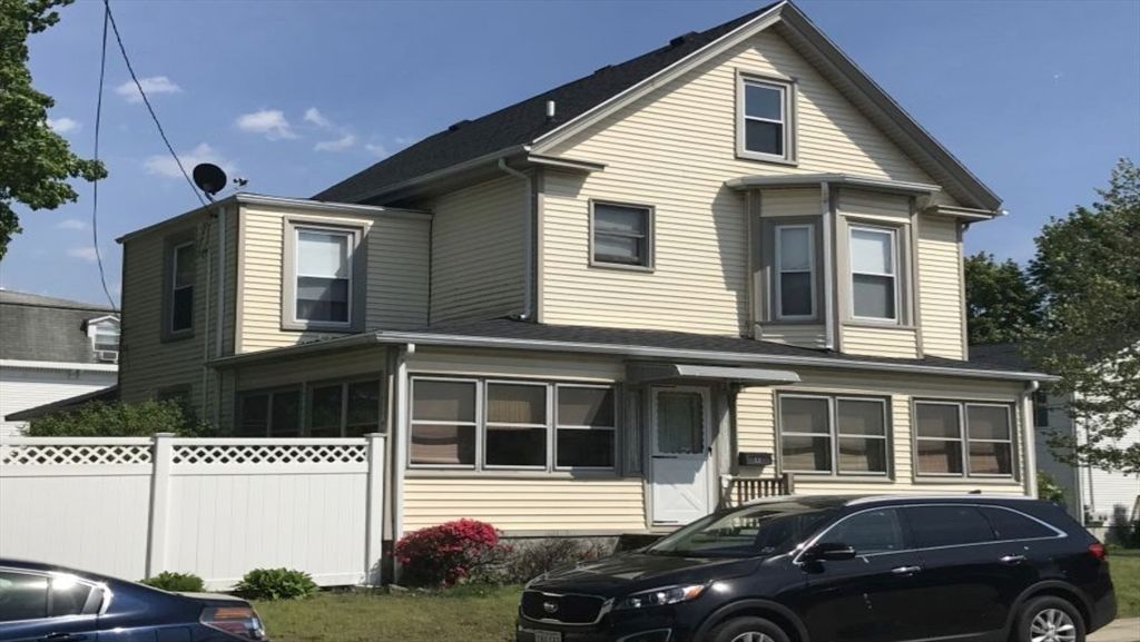 13 Wright St, Stoneham, MA 02180