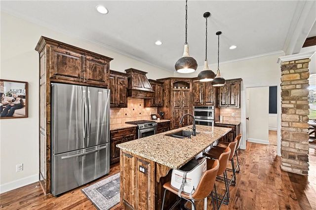 2910 NE 102nd Terrace, Kansas City, MO 64155