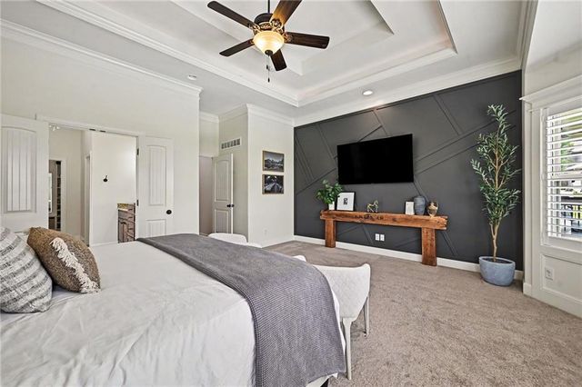 2910 NE 102nd Terrace, Kansas City, MO 64155