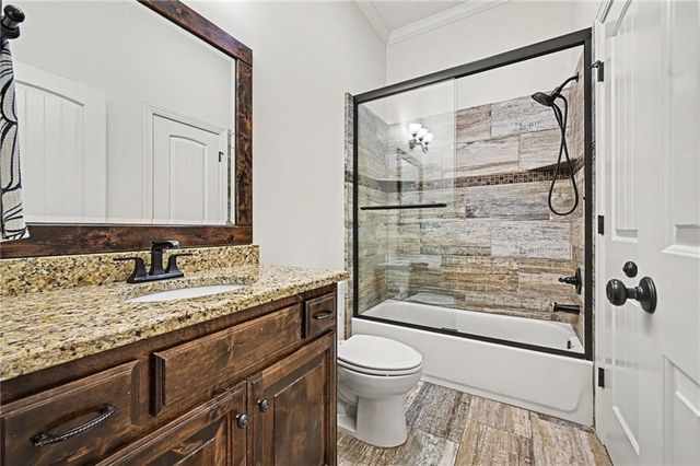 2910 NE 102nd Terrace, Kansas City, MO 64155