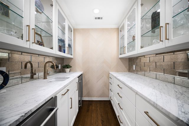 4243 Beechwood Lane, Dallas, TX 75220