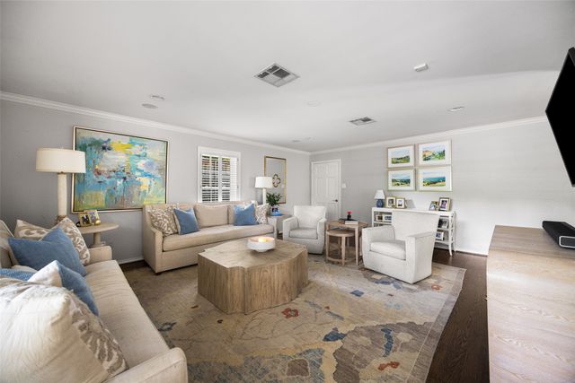 4243 Beechwood Lane, Dallas, TX 75220
