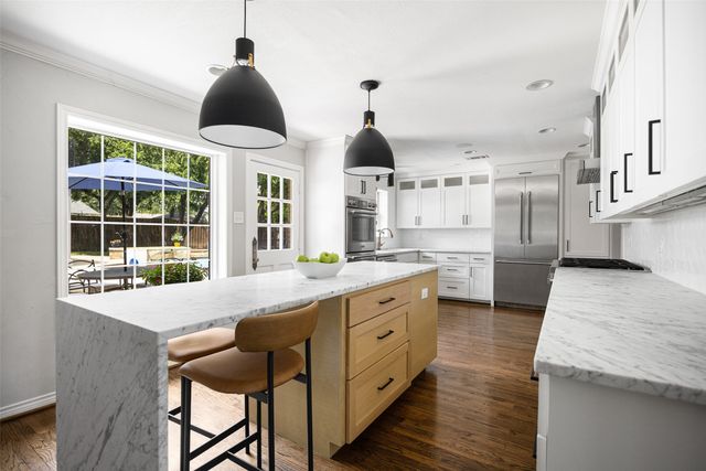4243 Beechwood Lane, Dallas, TX 75220