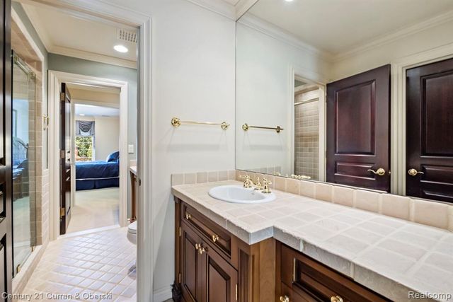 18878 Oak Leaf Lane, Northville, MI 48168