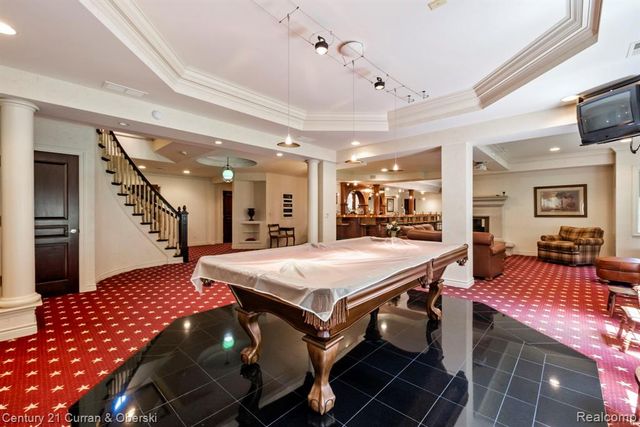 18878 Oak Leaf Lane, Northville, MI 48168