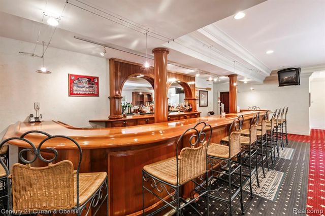 18878 Oak Leaf Lane, Northville, MI 48168