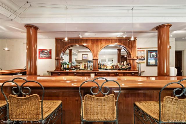 18878 Oak Leaf Lane, Northville, MI 48168