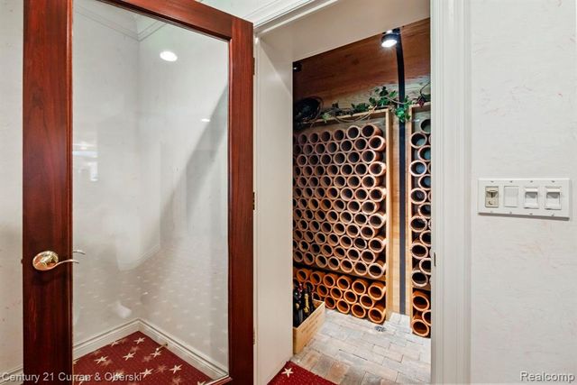 18878 Oak Leaf Lane, Northville, MI 48168