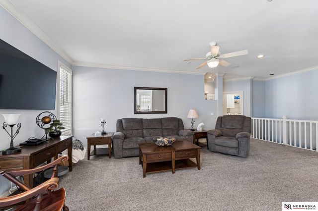 17202 Hickory Plaza, Omaha, NE 68130