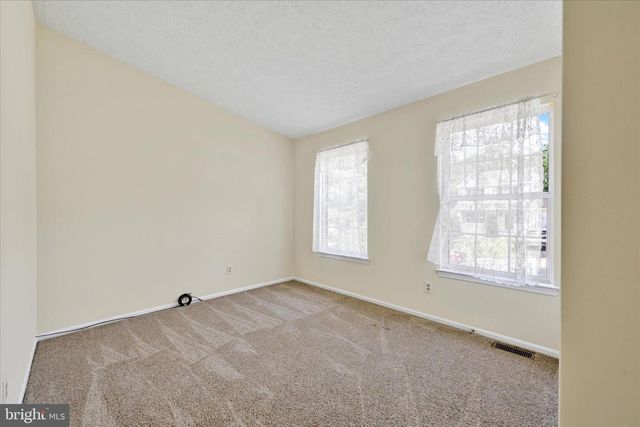 15 HEAVRIN CT, Baltimore, MD 21236