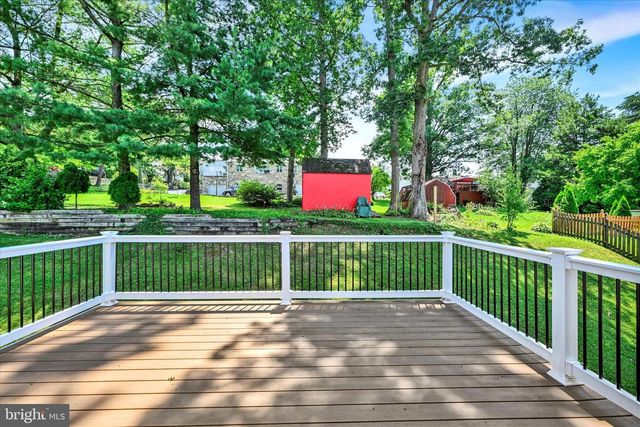 15 HEAVRIN CT, Baltimore, MD 21236