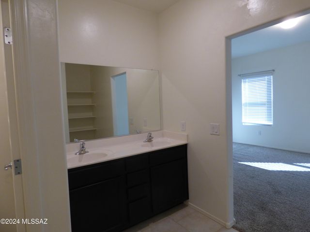 10208 N Crooked Peak Trail, Marana, AZ 85653