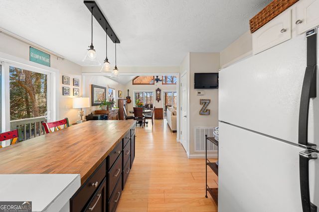 999 Rue Fleur De Lis, Lavonia, GA 30553