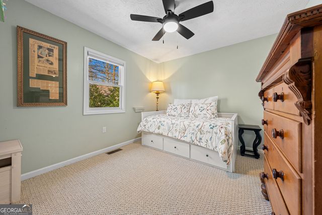 999 Rue Fleur De Lis, Lavonia, GA 30553