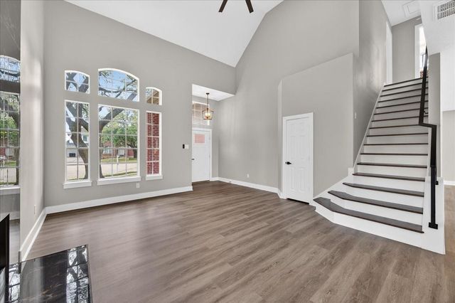 14615 Hollow Ash Court, Houston, TX 77015