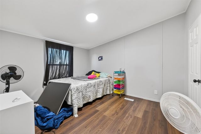 497 Rd 5603, Cleveland, TX 77327