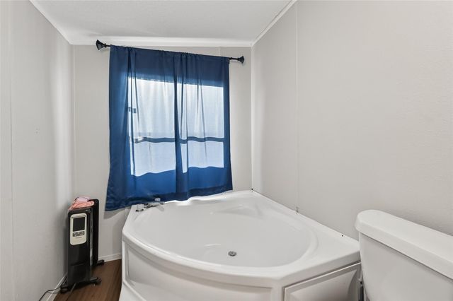 497 Rd 5603, Cleveland, TX 77327