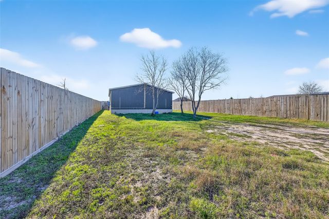 497 Rd 5603, Cleveland, TX 77327