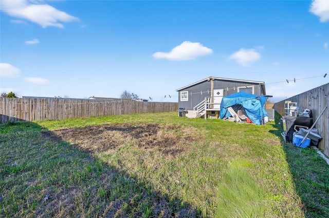 497 Rd 5603, Cleveland, TX 77327