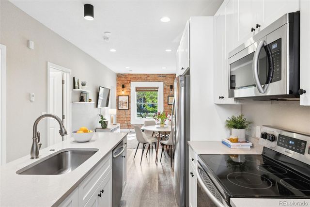 425 N Corona Street, Denver, CO 80218