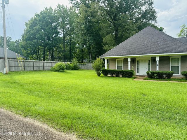 133 Wildwood Boulevard, Jackson, MS 39212