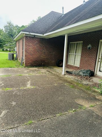 133 Wildwood Boulevard, Jackson, MS 39212