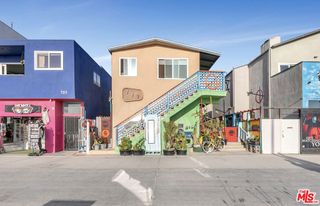 717 Ocean Front Walk C, Venice, CA 90291