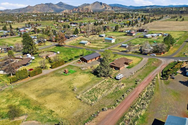 1721 NW Lynch Way, Terrebonne, OR 97760