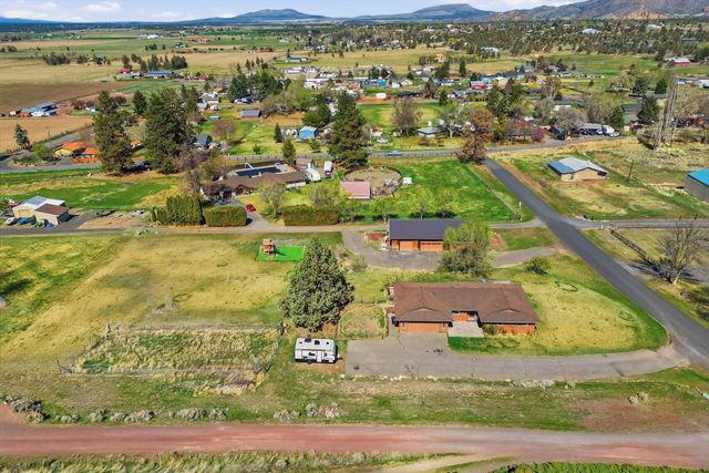 1721 NW Lynch Way, Terrebonne, OR 97760