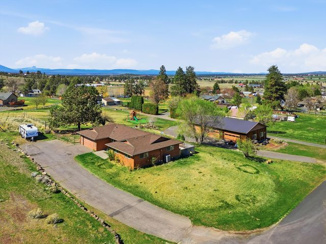 1721 NW Lynch Way, Terrebonne, OR 97760