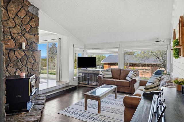 1721 NW Lynch Way, Terrebonne, OR 97760