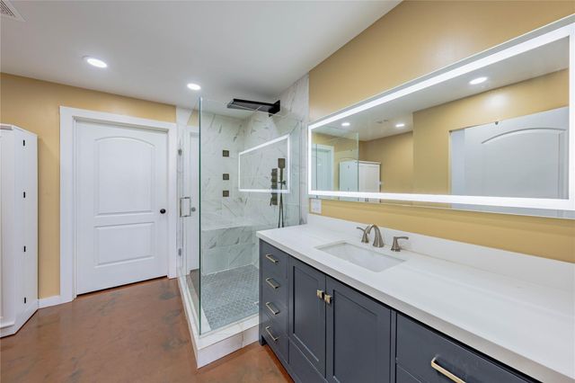 726 Lakeshore Drive, Seven Points, TX 75143