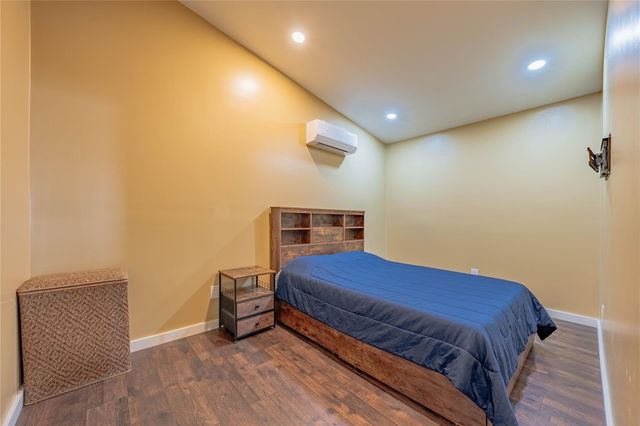 726 Lakeshore Drive, Seven Points, TX 75143