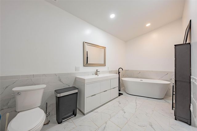 726 Lakeshore Drive, Seven Points, TX 75143