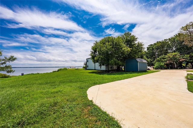 726 Lakeshore Drive, Seven Points, TX 75143