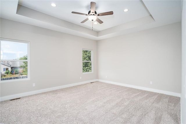 915 Eagle Ridge Drive, Baldwin City, KS 66006