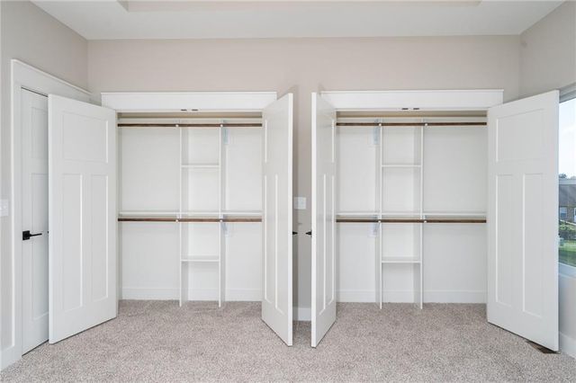 915 Eagle Ridge Drive, Baldwin City, KS 66006