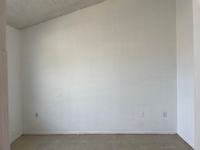 7214 DALE Road 2, El Paso, TX 79915