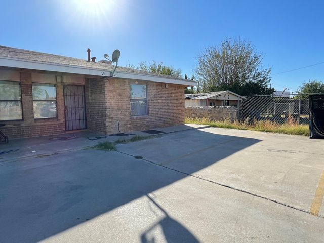 7214 DALE Road 2, El Paso, TX 79915