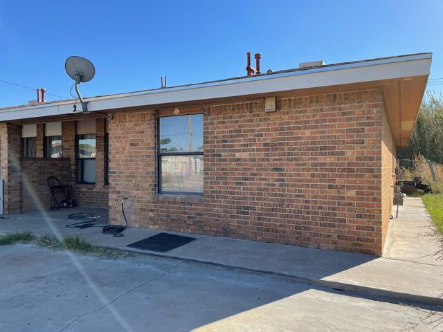 7214 DALE Road 2, El Paso, TX 79915