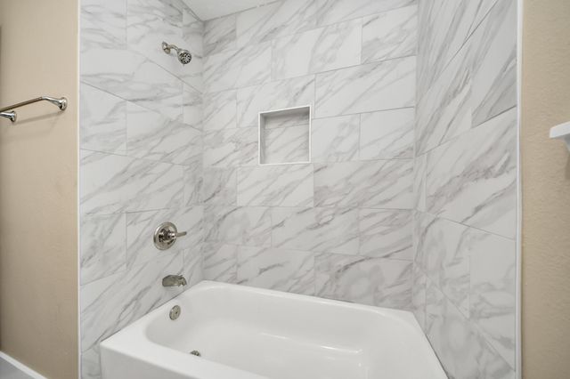 7406 W Lambuth Lane, Deer Park, TX 77536