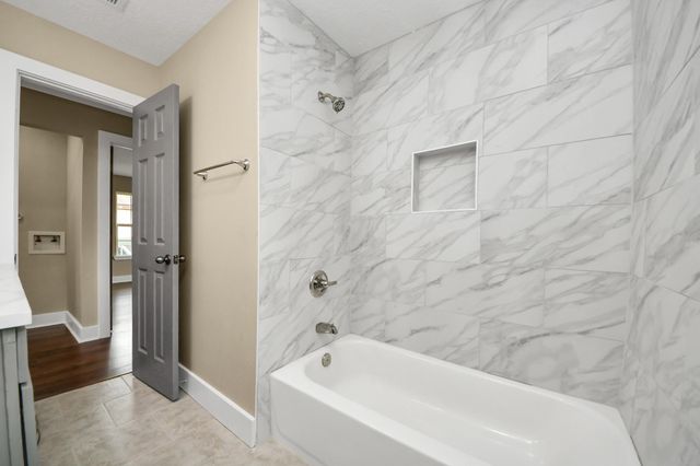 7406 W Lambuth Lane, Deer Park, TX 77536