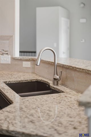 9128 Baybrook Circle, Lincoln, NE 68516