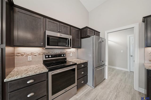 9128 Baybrook Circle, Lincoln, NE 68516