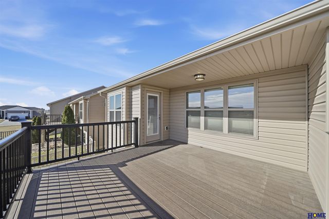 9128 Baybrook Circle, Lincoln, NE 68516