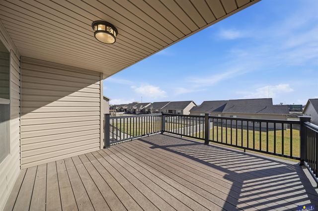 9128 Baybrook Circle, Lincoln, NE 68516