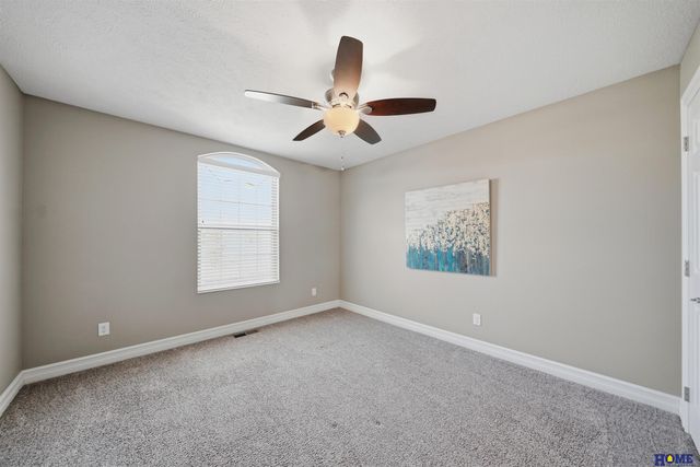 9128 Baybrook Circle, Lincoln, NE 68516